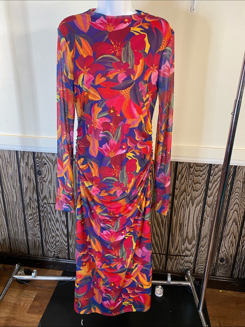 FARM Rio Bold Floral Ruched Long-Sleeve Midi Dress - Pink, Orange, Purple